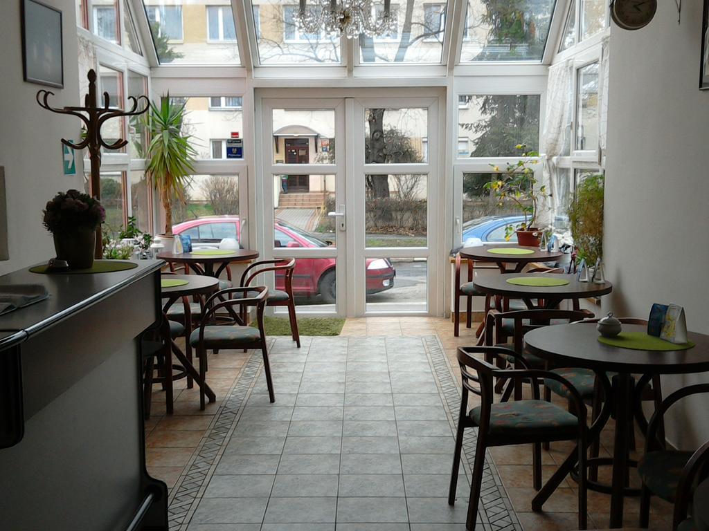 Skalka Hotel Прага Екстериор снимка
